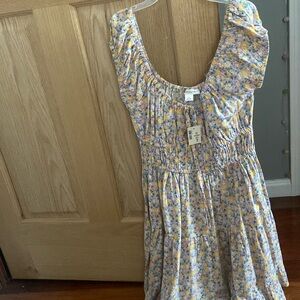 light purple floral dress that’s never been worn, from aèropostale